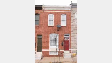 Main picture of 3218 E Lombard St
