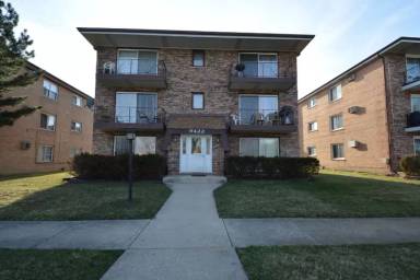 Main picture of 9422 S 78th Ct