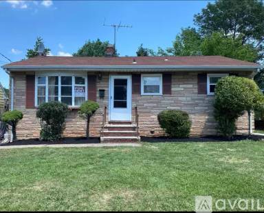 Main picture of 191 E James Pl