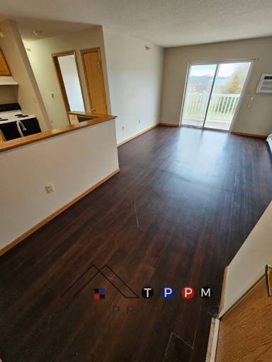 Main picture of 410 13th Ave NW