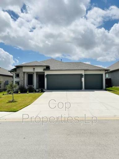 Main picture of 1964 Colonial Ave