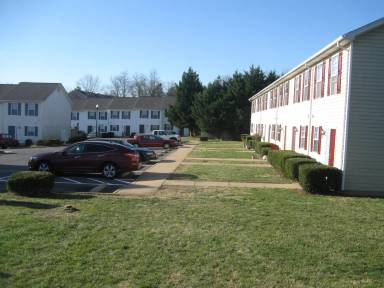 Main picture of 340 Dennison Ct