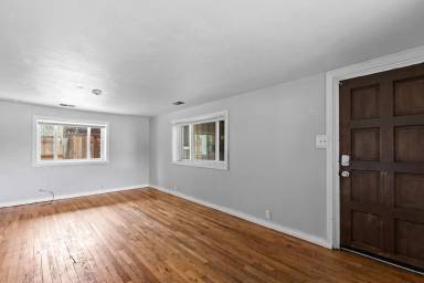 Main picture of 840 North St