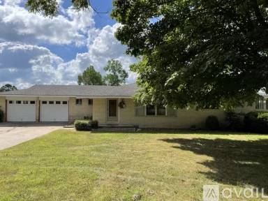 Main picture of 17668 River Valley Rd