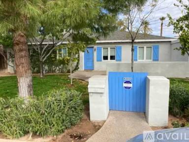 Main picture of 4434 E Roma Ave