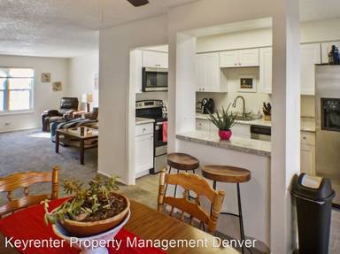 Main picture of 7105 S Gaylord St