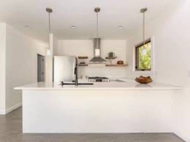 Main picture of 486 Miller St