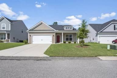 Main picture of 283 Sir Barton Loop
