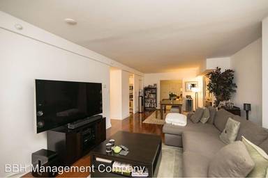 Main picture of 219 S 18th St