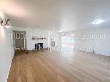 Main picture of 3016 Oakridge Dr