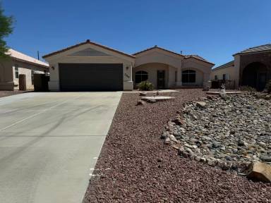 Main picture of 2044 E Desert Palms Dr