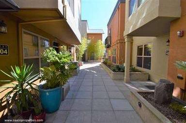 Main picture of 6237 NE Carillion Dr