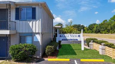 Main picture of Southwind and Woodland Apartments