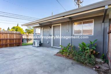 Main picture of 3730 Edison Ave