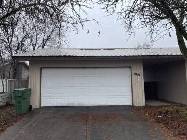 Main picture of 1851 NW 4th Ave