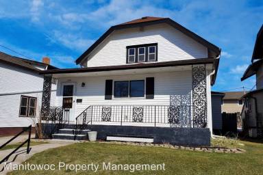 Main picture of 2606 Meadow Ln