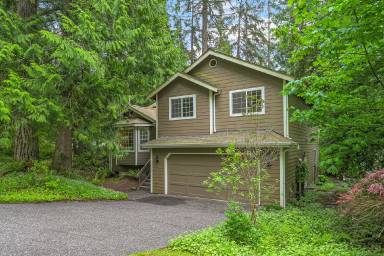 Main picture of 11 Horseshoe Cir