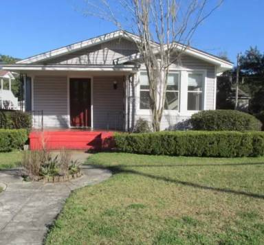 Main picture of 208 W 8th Ave