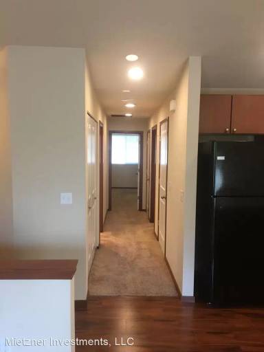 Main picture of 730 207th Pl SE