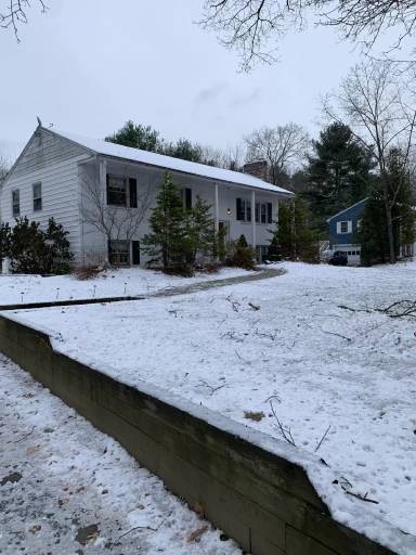 Main picture of 222 Farm St