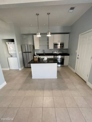 Main picture of 5108 S Calumet Ave