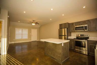 Main picture of 701 Tawn Dr