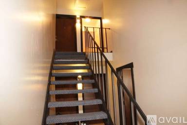 Main picture of 7572 Woodview St