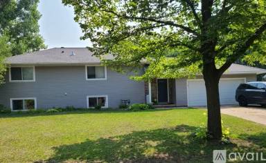Main picture of 1765 3rd Ave NE