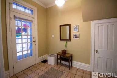 Main picture of 33 Hoffman Ave