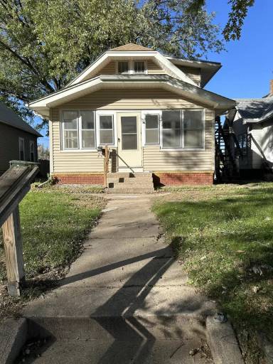 Main picture of 3307 6th Ave
