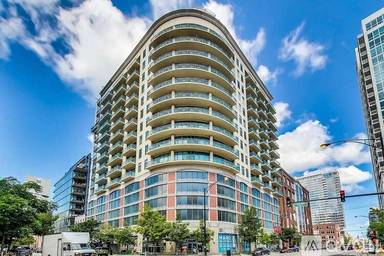 Main picture of 340 West Superior Condos