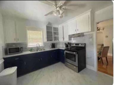 Main picture of 1382 E Bayview Blvd