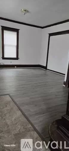 Main picture of 610 Sloan St