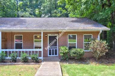 Main picture of 2492 Whitehead Place Dr
