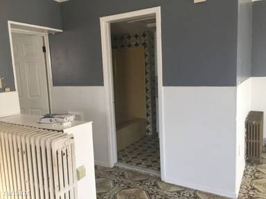 Main picture of 370 2nd Ave