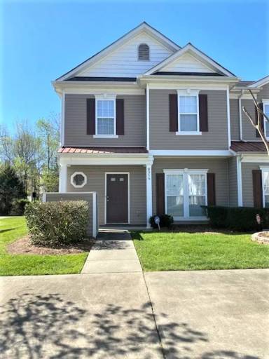 Main picture of 8340 Carob Tree Ln