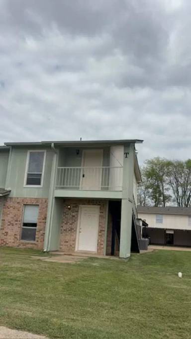 Main picture of Village At The Downs