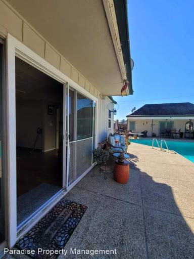 Main picture of 507 W Roderick Ave