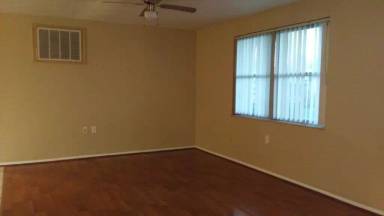 Main picture of 1423 Classic Dr