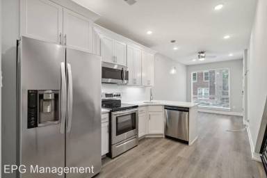 Main picture of 2535 N Howard St