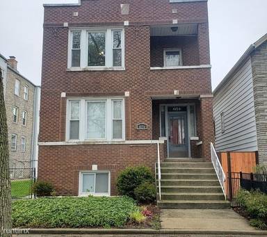 Main picture of 4150 S Rockwell St