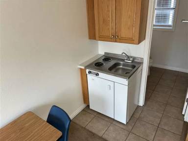 Main picture of Hillcrest Studios - 111
