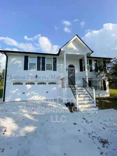 Main picture of 1932 Jenkins Rd