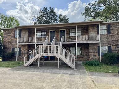 Main picture of 11828 E Gateway Dr SE