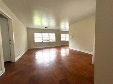 Main picture of 4018 NW 10th Ave