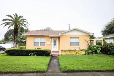 Main picture of 1300 13th Ave S