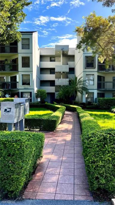 Main picture of Calussa Club Village Condo