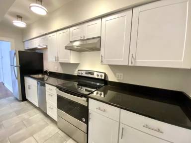 Main picture of 2751 Charlotte Street - 3S