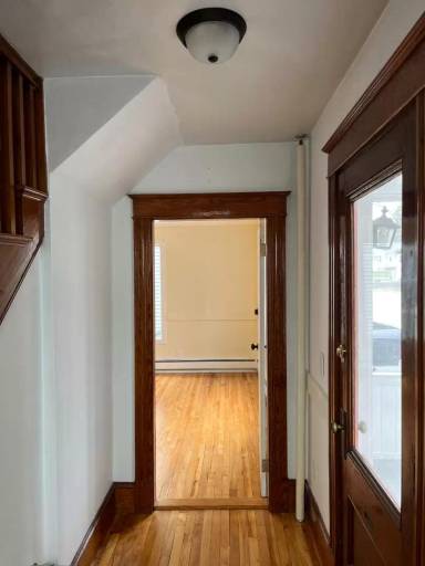 Main picture of 32 Highland Ave