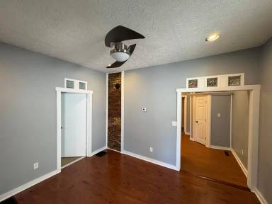 Main picture of 1426 English Ave